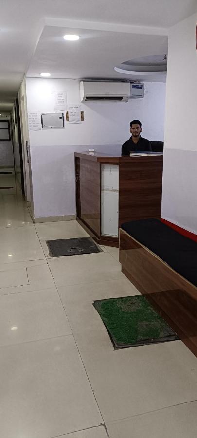 Hotel Cozy Cave Near Igi Airport Delhi New Delhi Exterior photo